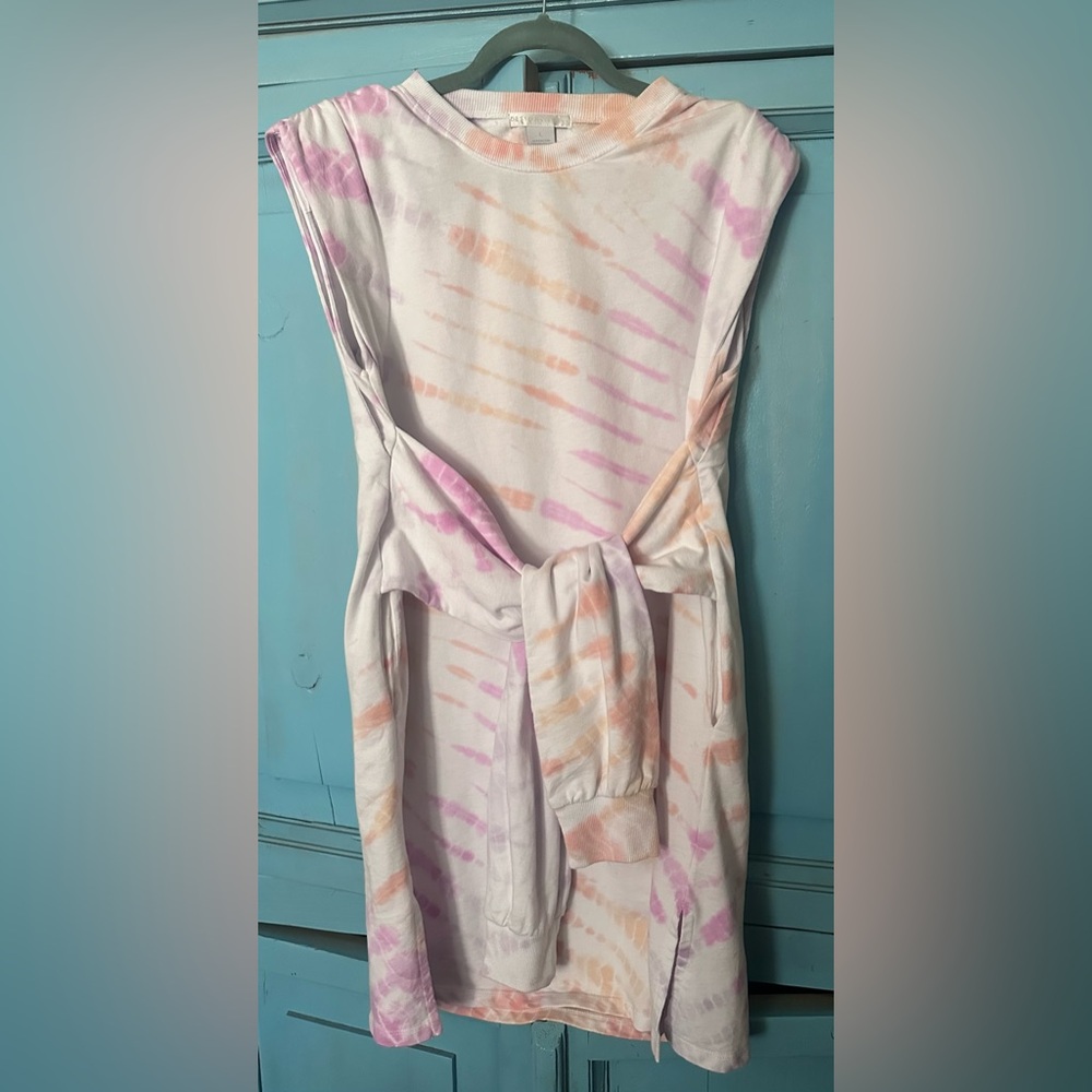 Design History Pastel Tie-Dye Crewneck with Pink and Lavender Hues